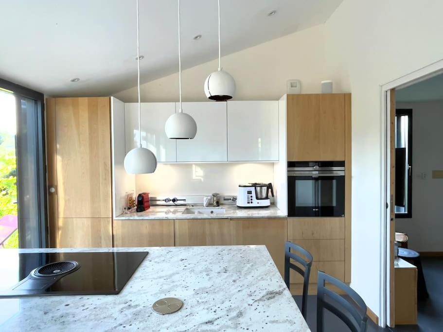 Gite De Charme 5 Etoiles Pour Couple Avec Sauna Et Jacuzzi Exterieurs Privatifs Peaugres Exterior photo
