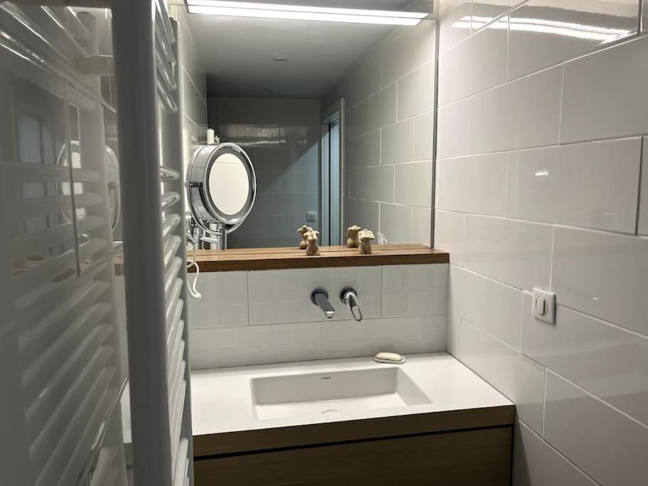 Gite De Charme 5 Etoiles Pour Couple Avec Sauna Et Jacuzzi Exterieurs Privatifs Peaugres Exterior photo